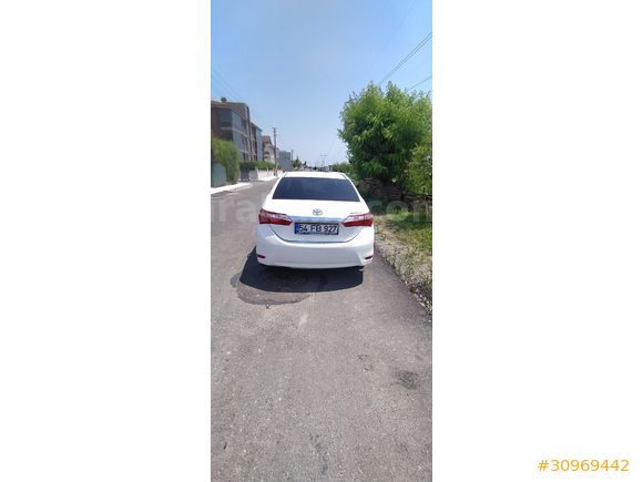 Sahibinden Toyota Corolla 1.33 Life 2017 Model pazarlık payı vardır