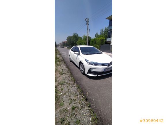 Sahibinden Toyota Corolla 1.33 Life 2017 Model pazarlık payı vardır