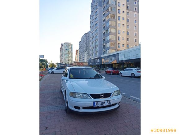 Sahibinden Değişensiz Orjinal Düşük Km Aile Aracı