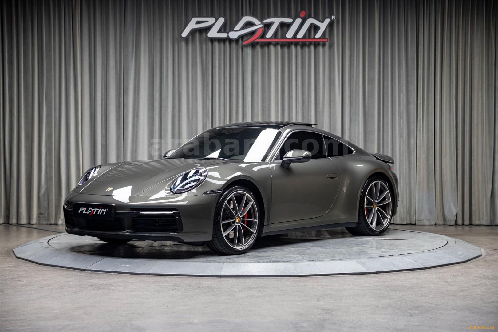 Galeriden Porsche 911 Carrera 4S 2019 Model İstanbul 15.750 km Yeşil 1