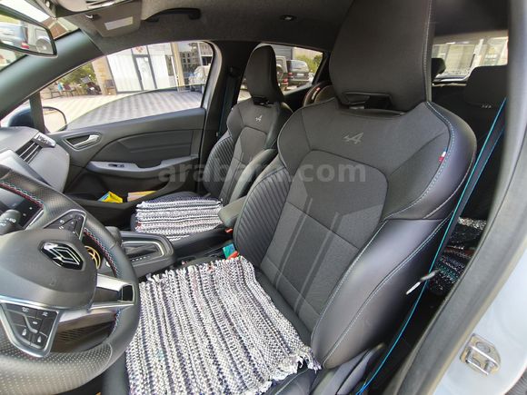 2029 MARTA kadar GARANTİLİ Exper Garantili /Hatasız/Clio 1.0 TCe Techno Esprit Alpine 2024 Model