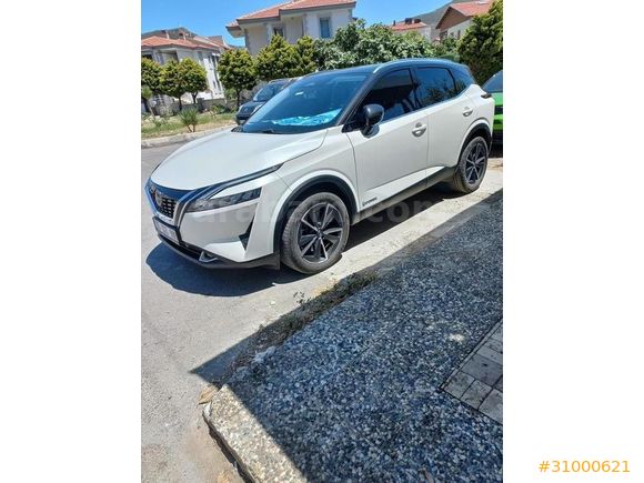  QASHQAİ 1.5 E-POWER HİBRİT/BENZİNLİ SKYPACK CAM TAVAN 13900 KM.SİYAH/BEYAZ ÇİFT RENK 