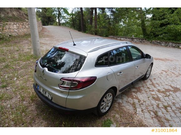 Sahibinden Renault Megane 1.5 dCi Sport Tourer Expression 2011 Model