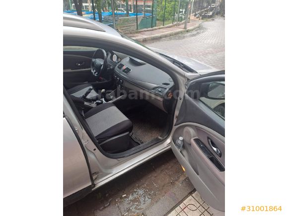 Sahibinden Renault Megane 1.5 dCi Sport Tourer Expression 2011 Model