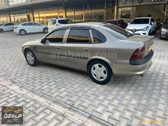 ÖZALP AUTO'dan Vectra 98 Sanruf Ful Daha Dolusu Yok