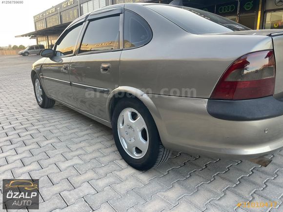 ÖZALP AUTO'dan Vectra 98 Sanruf Ful Daha Dolusu Yok