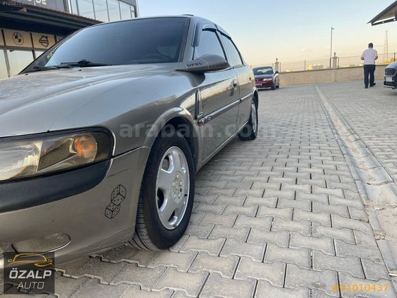 ÖZALP AUTO'dan Vectra 98 Sanruf Ful Daha Dolusu Yok