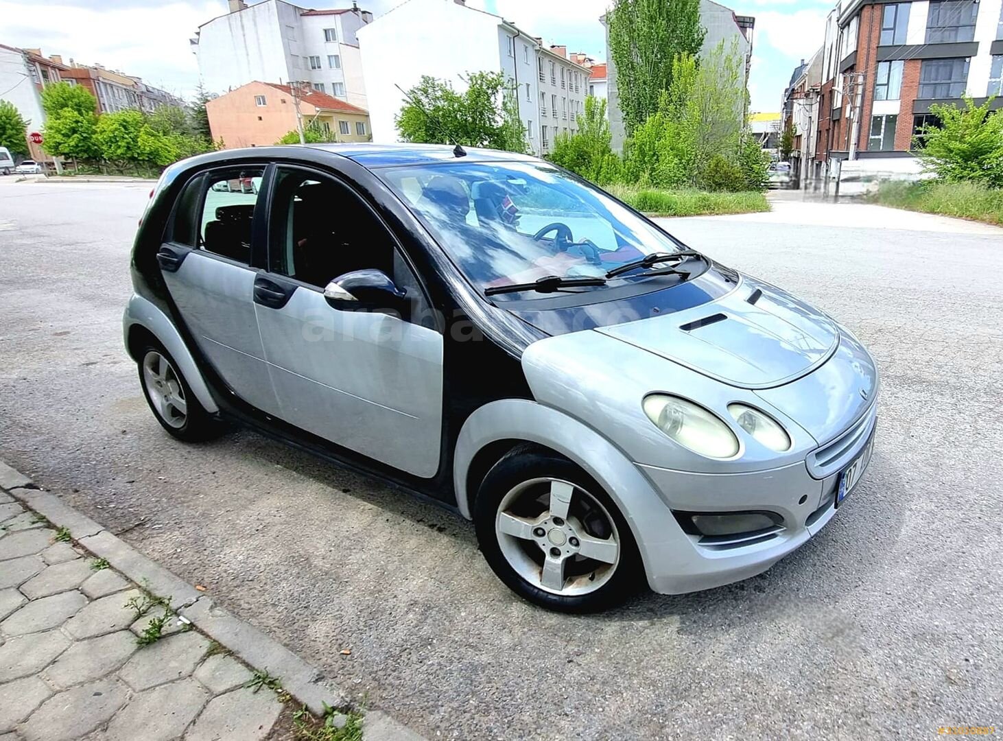 Sahibinden Smart ForFour 1.1 Passion 2005 Model Eskişehir 275.000 km Gri (Gümüş) 1