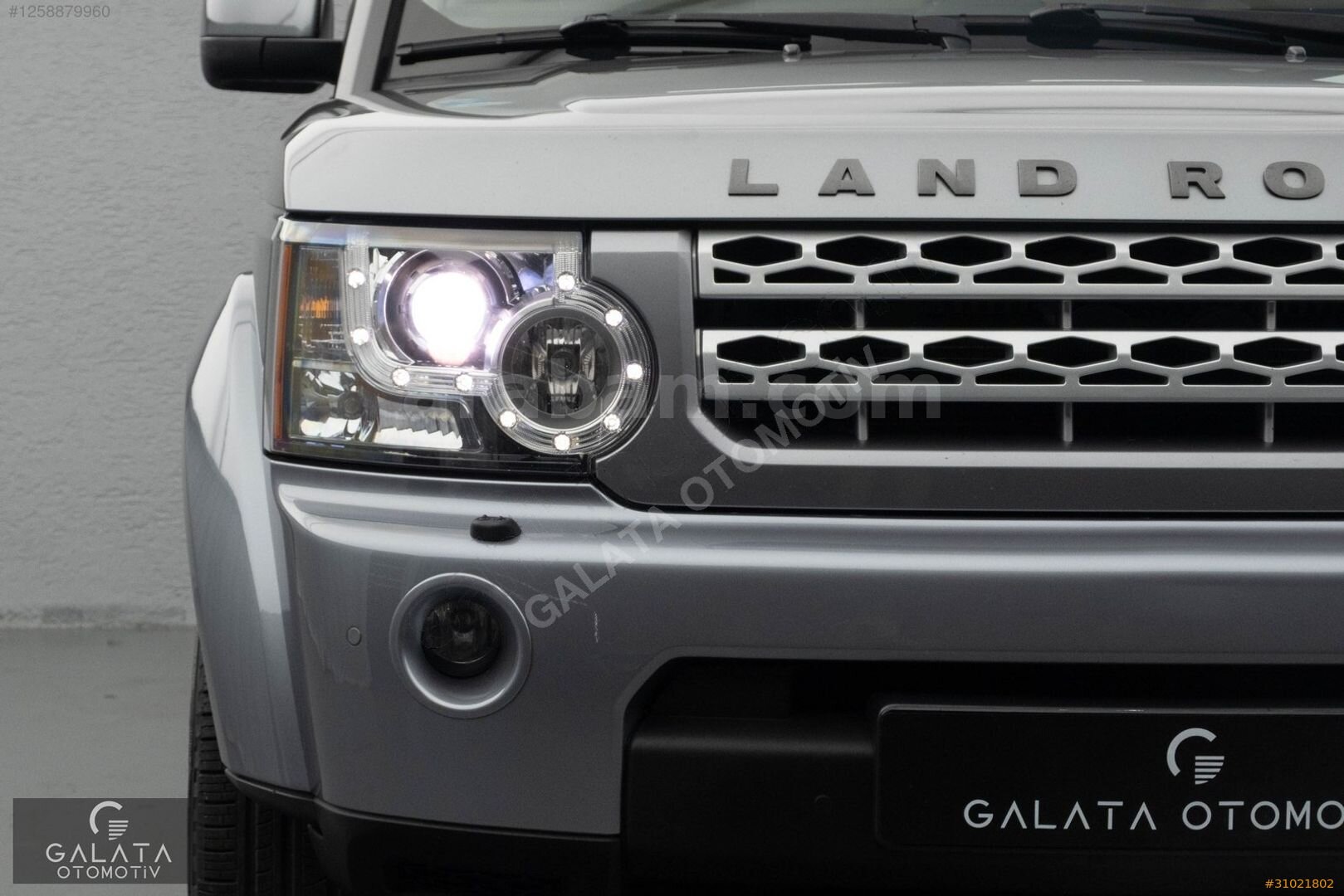 Galeriden Land Rover Discovery 3.0 SDV6 HSE 2013 Model İstanbul 220.000 km Gri 2
