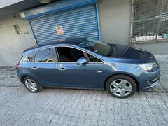 Değişensiz Kazasız , 2015 Astra J