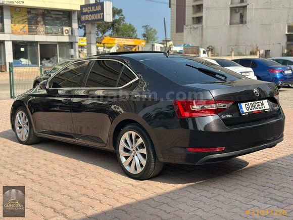 GÜNDEM'DEN 2017 MODEL SKODA SUPERB PRESTİGE CAM TAVAN