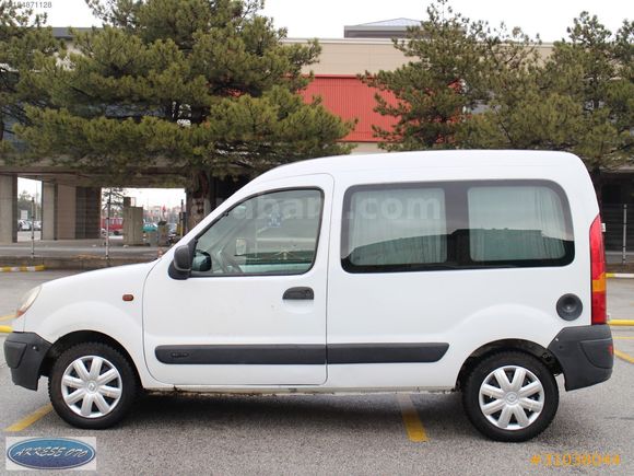 KARTA 8 TAKSİT 220BİN TEK ÇEKİM 0 FAİZ KANGOO 1.5 CAMLI KOLTUKLU