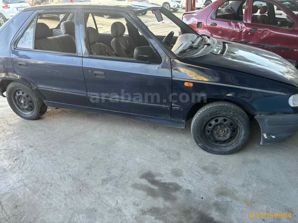 1996 model gözüken hasar