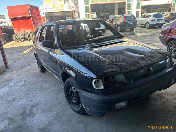 1996 model gözüken hasar