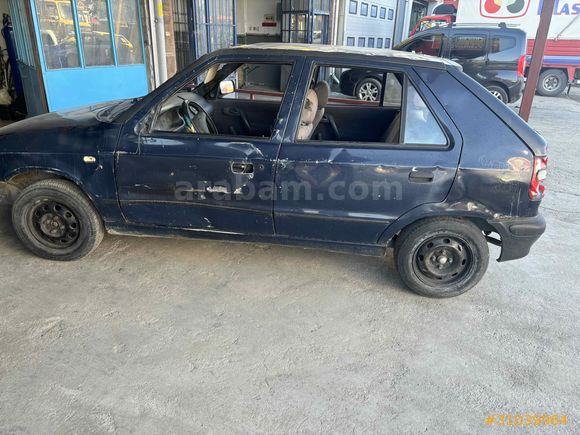 1996 model gözüken hasar