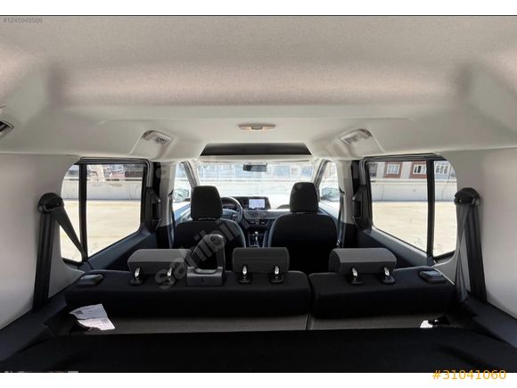 LİON CAR RENTAL DAN FİLO KİRALAMA SIFIR ARAÇLARIMIZLA FORD Tourneo Courier İzmir