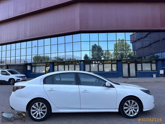 2014 MODEL LATITUDE EXPRESSION MAKYAJLI KASA DİZEL OTOMATİK