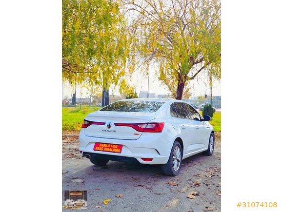 Renault Megane | Şoförlü Şoförsüz | Günlük Aylık Araç Kiralama