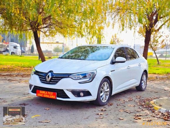Renault Megane | Şoförlü Şoförsüz | Günlük Aylık Araç Kiralama