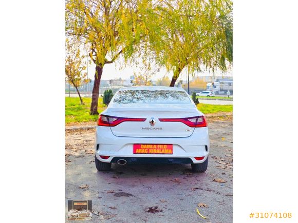 Renault Megane | Şoförlü Şoförsüz | Günlük Aylık Araç Kiralama