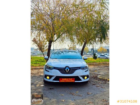 Renault Megane | Şoförlü Şoförsüz | Günlük Aylık Araç Kiralama