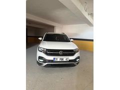 Volkswagen T-Cross 1.0 TSI Life 2023 Model 