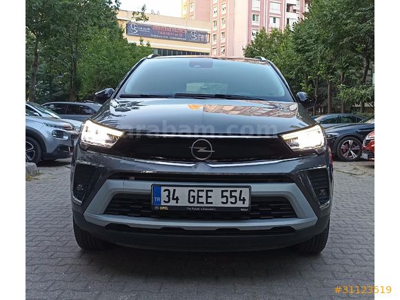 9.000 KM / Sıfırdan Farksız / Opel Crossland 1.2 T Edition