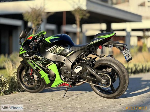 Galeriden Kawasaki Ninja ZX-10R 2016 Model İstanbul 50.000 km