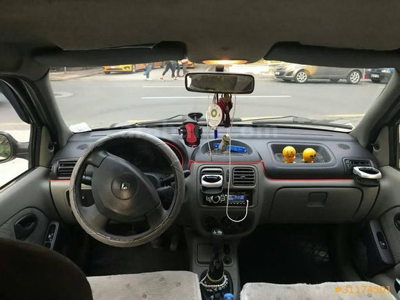 Dosta gider sahibinden temiz Renault Clio 1.5 dCi Authentique 2004 Model