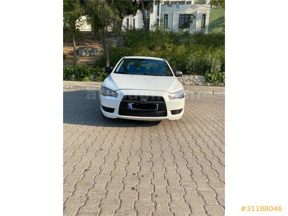 13 yıllık Sahibinden Mitsubishi Lancer 1.5 Invite 2009 otomatik