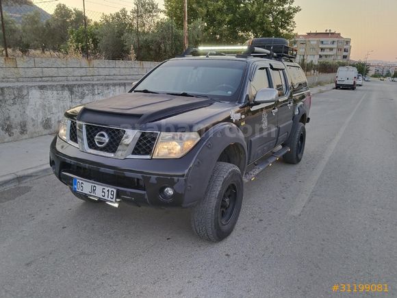 MEMURDAN SORUNSUZ 4X4  NİSSAN NAVARA