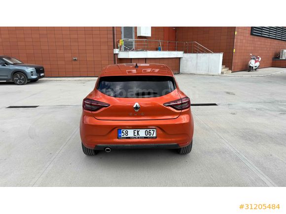 Sahibinden Renault Clio 1.0 TCe Icon 2023 Model 