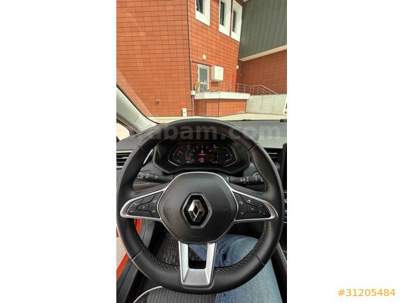 Sahibinden Renault Clio 1.0 TCe Icon 2023 Model 