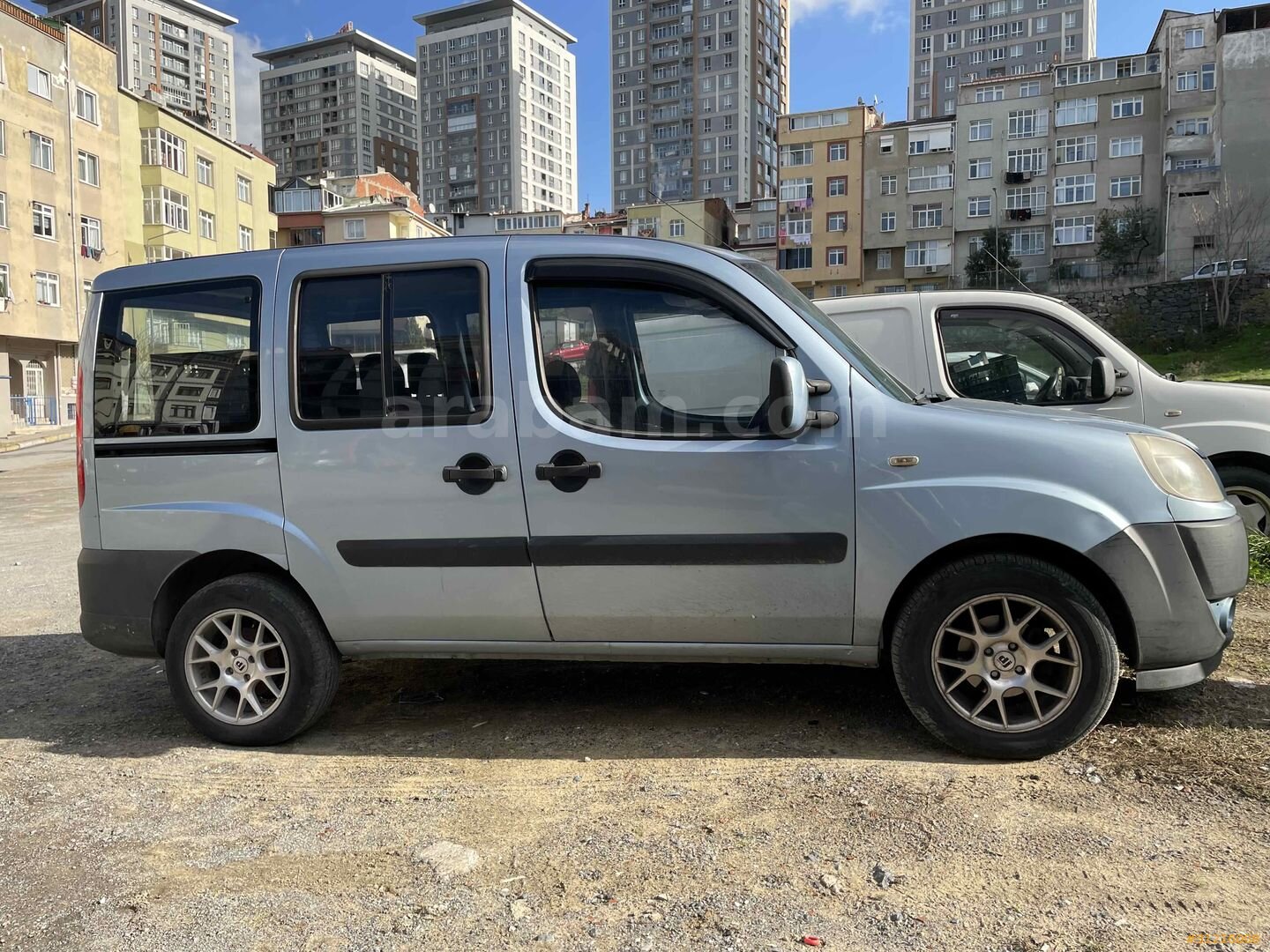 Sahibinden Fiat Idea 1.3 Multijet Active 2007 Model İstanbul 279.000 km Mavi 7