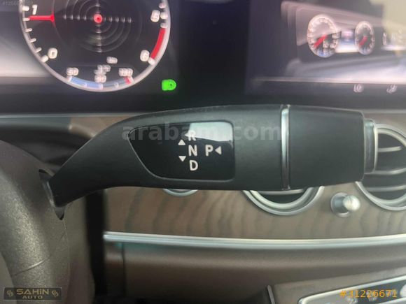 ŞAHİN AUTO 2020 E200 D H.KOLTUK+360 KAMERA+E BAĞAJ+ FULL