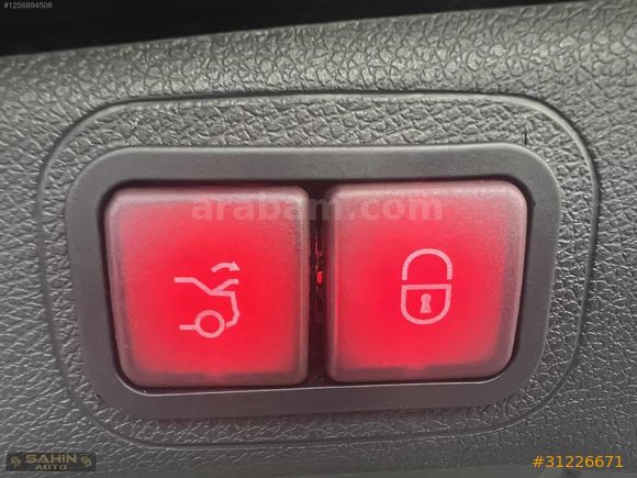 ŞAHİN AUTO 2020 E200 D H.KOLTUK+360 KAMERA+E BAĞAJ+ FULL
