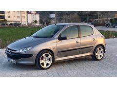  Peugeot 206 1.4 HDi X-line 555 Özel plaka K.k geçerlidir