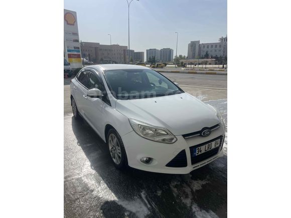TEMİZ AİLE ARACI FORD FOCUS 2014 SİTENİN EN UCUZU