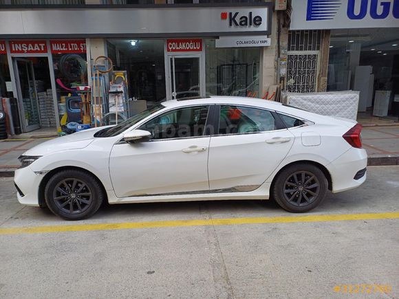 SAHİBİNDEN BOYASIZ, DEĞİŞENSİZ 2019  MAKYAJLI KASA HONDA CIVIC 1.6 i-VTEC ELEGANCE TRABZON