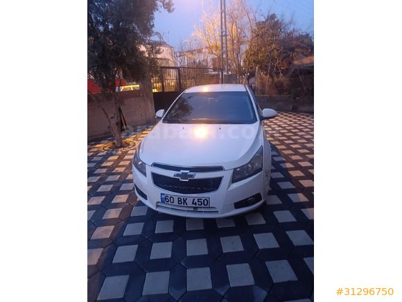 Termoçip yazılımlı 124 lük Sahibinden Chevrolet Cruze 1.6 LS Plus 2011 Model  260.000 km Beyaz