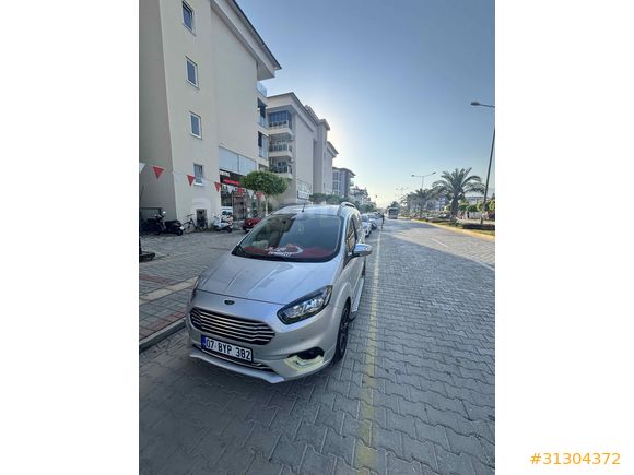 Sahibinden Ford Tourneo Courier 1.5 TDCi Titanium Plus 2022 Model 35binde HATASIZ
