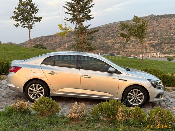 ÖZDAĞLI'DAN 2019 MODEL RENAULT MEGANE 1.5 dCİ TOUCH DİZEL  OTOMATİK