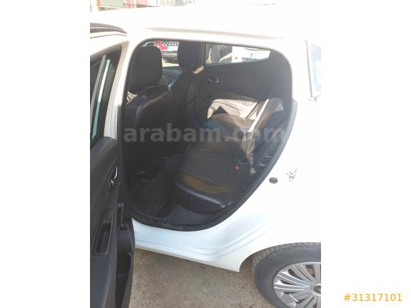 Sahibinden Renault Clio 1.5 dCi Joy 2014 
Model 