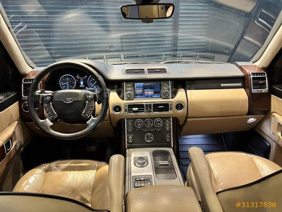 ORAKLAR GRUOP Land Rover 4,4 TDV8 Vogue