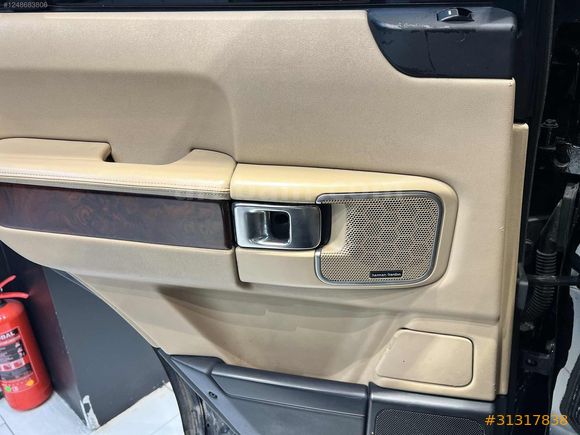 ORAKLAR GRUOP Land Rover 4,4 TDV8 Vogue