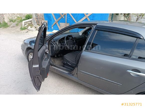 Sahibinden Renault Laguna 1.6 Privilege 2006 Model