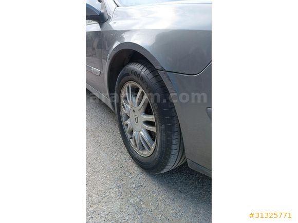 Sahibinden Renault Laguna 1.6 Privilege 2006 Model