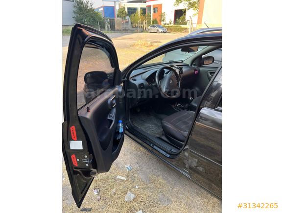 Sahibinden Opel Corsa 1.3 CDTI Essentia 2004 Model 