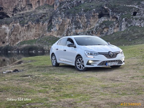 Öğretmenden Renault Megane 1.5 Blue DCI Touch 2021 Model