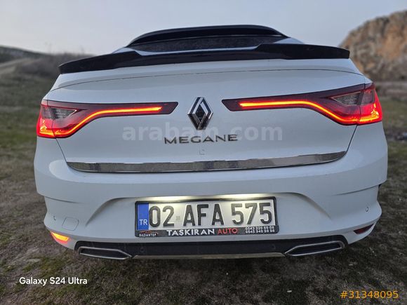 Öğretmenden Renault Megane 1.5 Blue DCI Touch 2021 Model